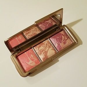 Hourglass Blush Palette